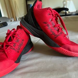 Kyrie Flytrap 2 Grade School Basketball Shoes